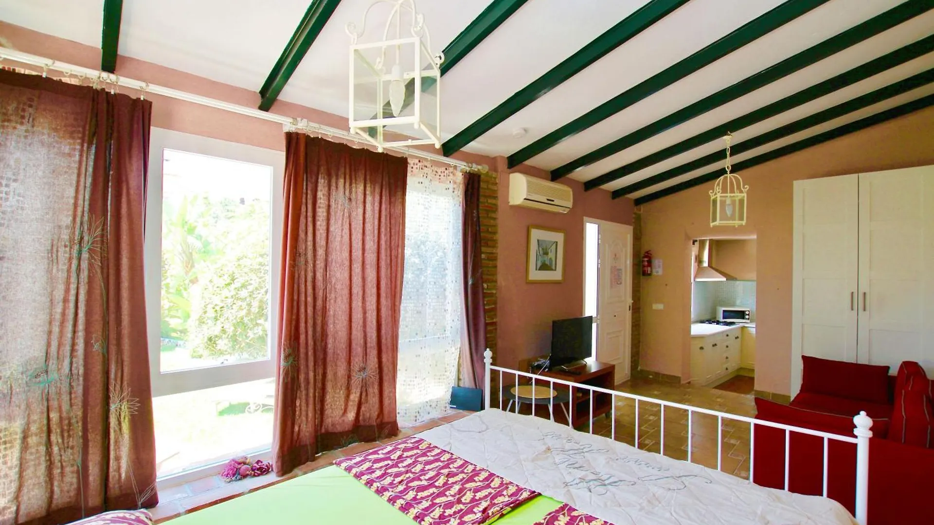 בנאלמדנה Private Pool Villa With Sea Views Near The Beach By Costarentals - Ref 249